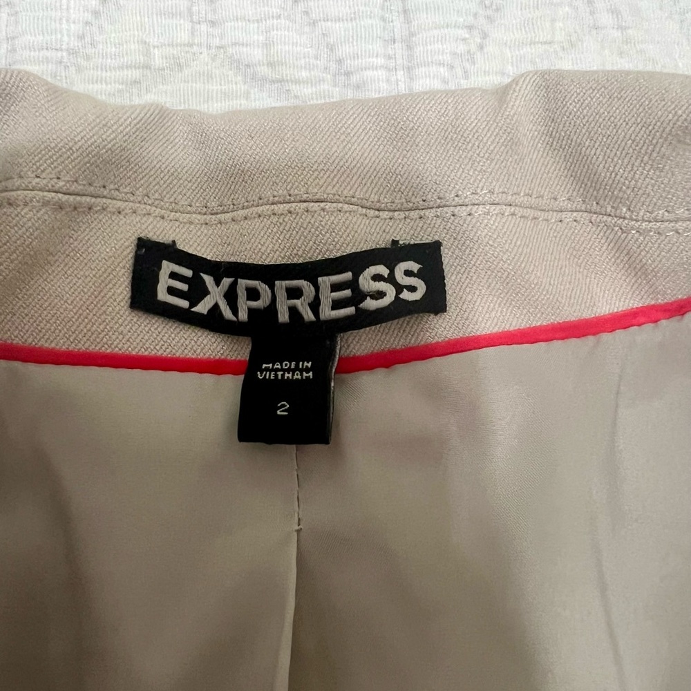 Express Blazer - Picture 2 of 3